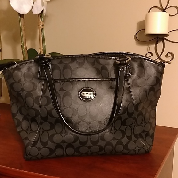 Coach Handbags - Coach Handbag